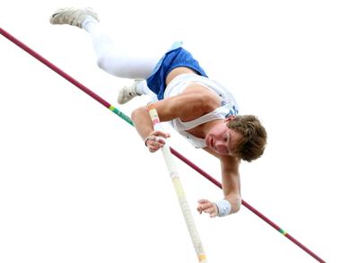 Tivy Track Hosts District Meet Several Antlers To Advance Sports Hccommunityjournal Com
