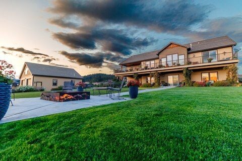 5 Bedroom Home in Helena - $1,350,000