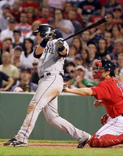 Mark Teixeira homers in 8th to lift Yankees over Mariners