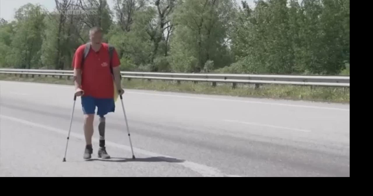 Two Ukrainian amputees walk to raise hospital funds->すべての結果