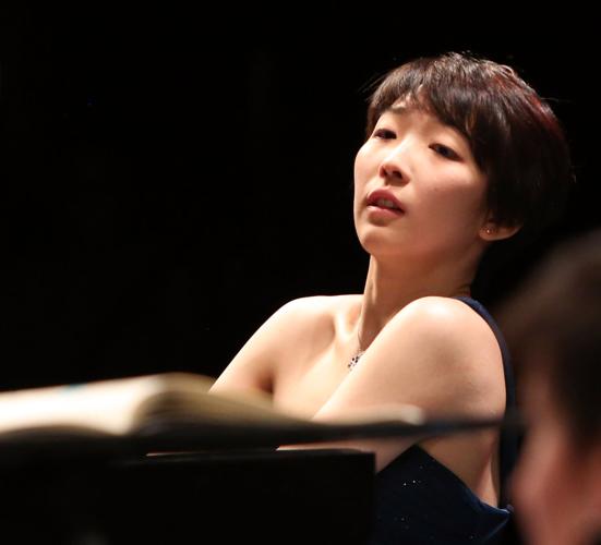 Spellbinding' pianist Claire Huangci returns to Helena