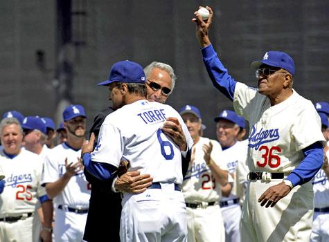 Cafecito: Former Yankee Catcher Jorge Posada Gives Back