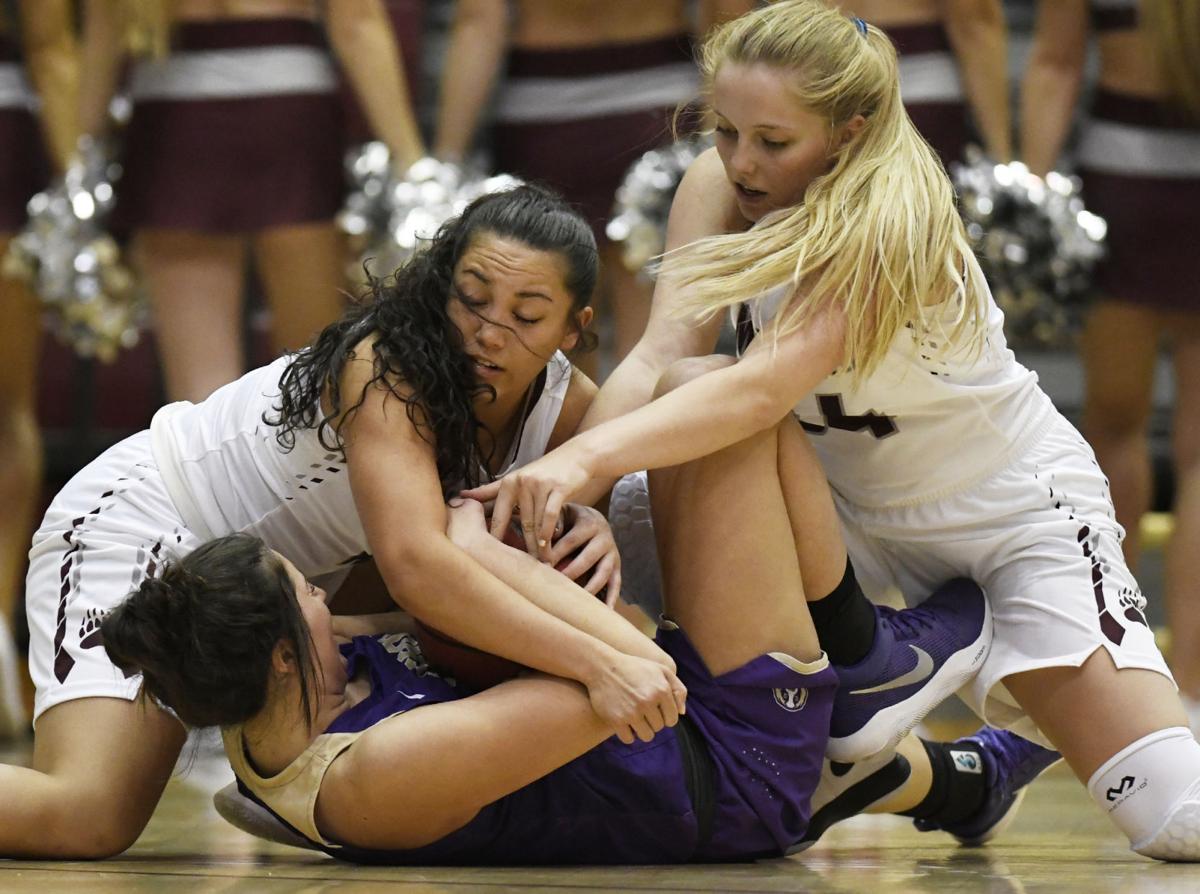 Lady Griz vs. Carroll