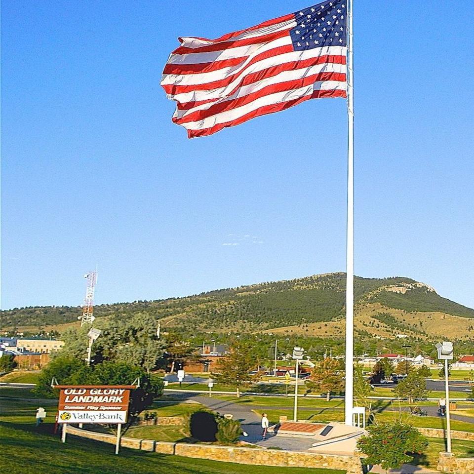 Old Glory Landmark A Symbol Of Patriotism Guest Columns Helenair Com