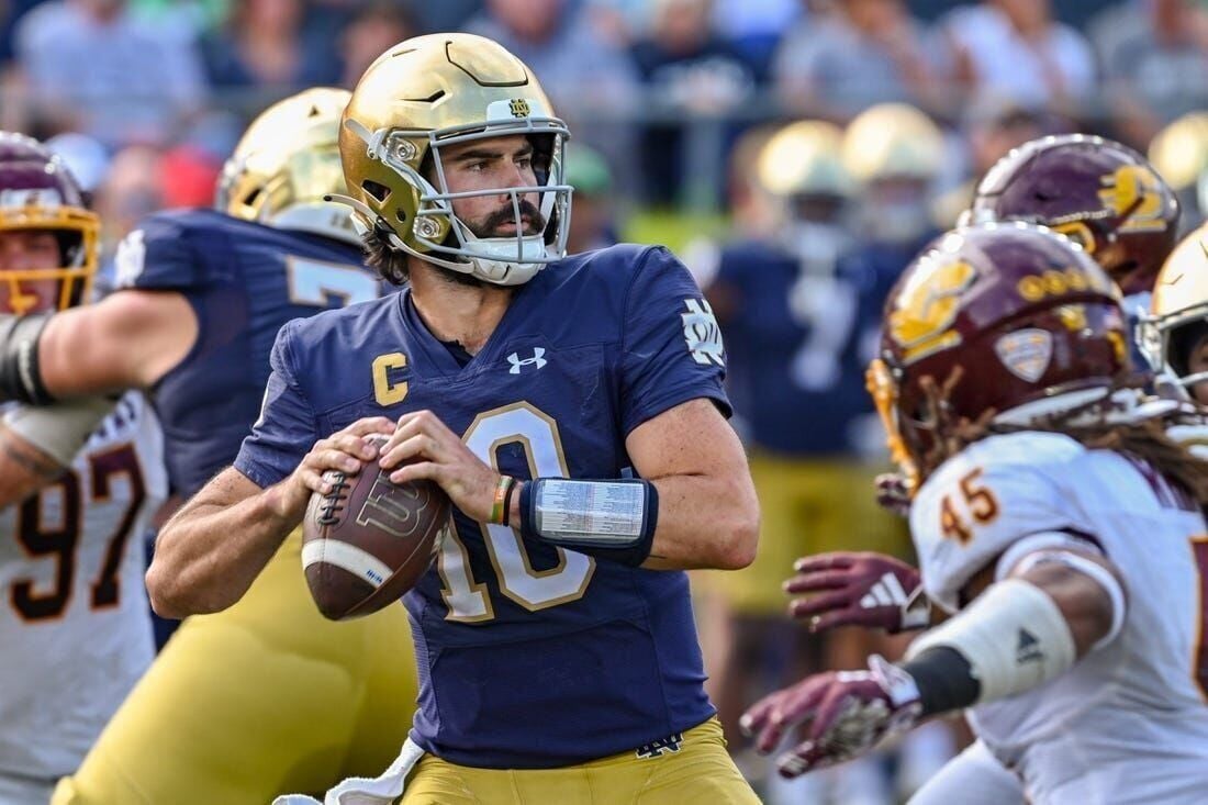 Notre Dame football unveils green unforms for Ohio State game