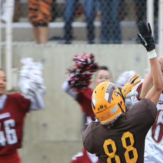 Last Minute Touchdown Grab Gives Helena High Crosstown Victory
