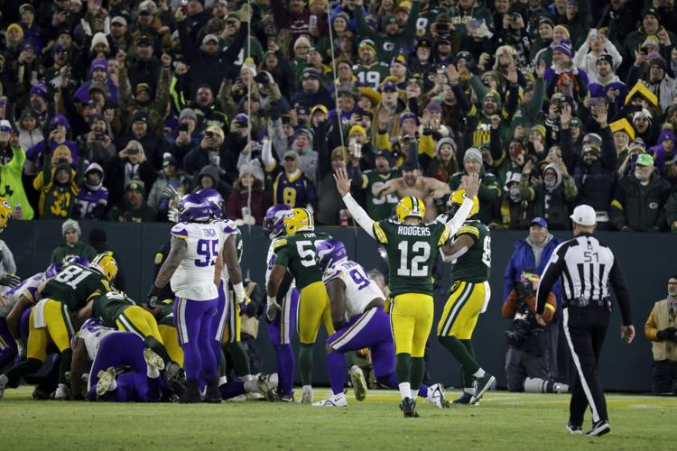 Rodgers, Packers rally in 4th quarter to beat Bears 28-19