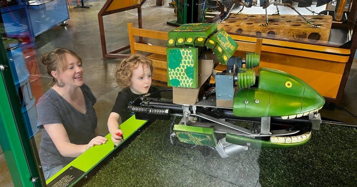 Zoo Guide Robot 'Robot Zoo' to debut at ExplorationWorks in Helena