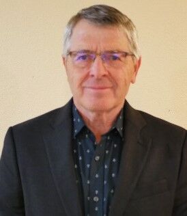 Author David Curd