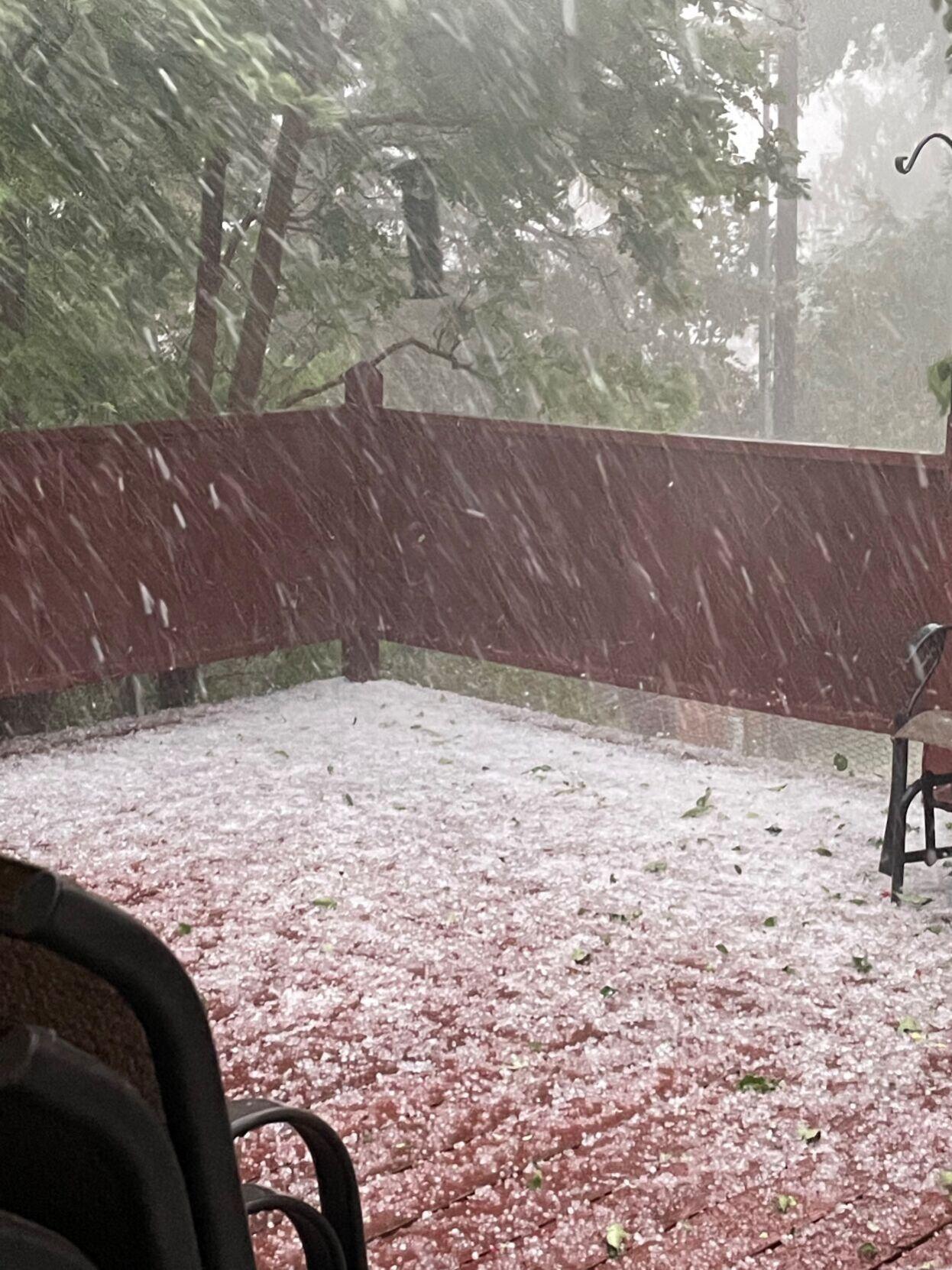 Flash flood sends water flowing through downtown Helena