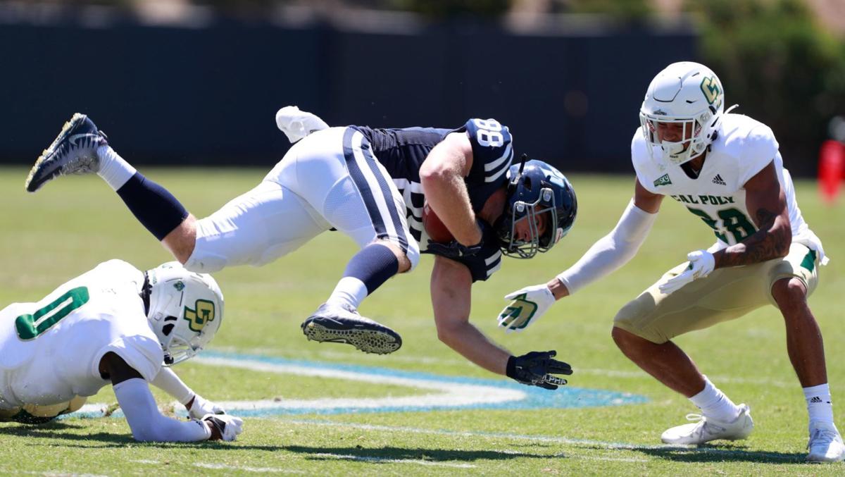 Cal Poly_Tackle_USD