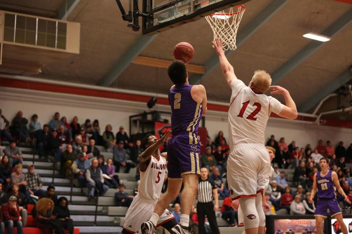 Carroll Men Women S Basketball Teams Each Place 6 On Academic All