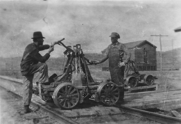 DL Hildahl circa 1913