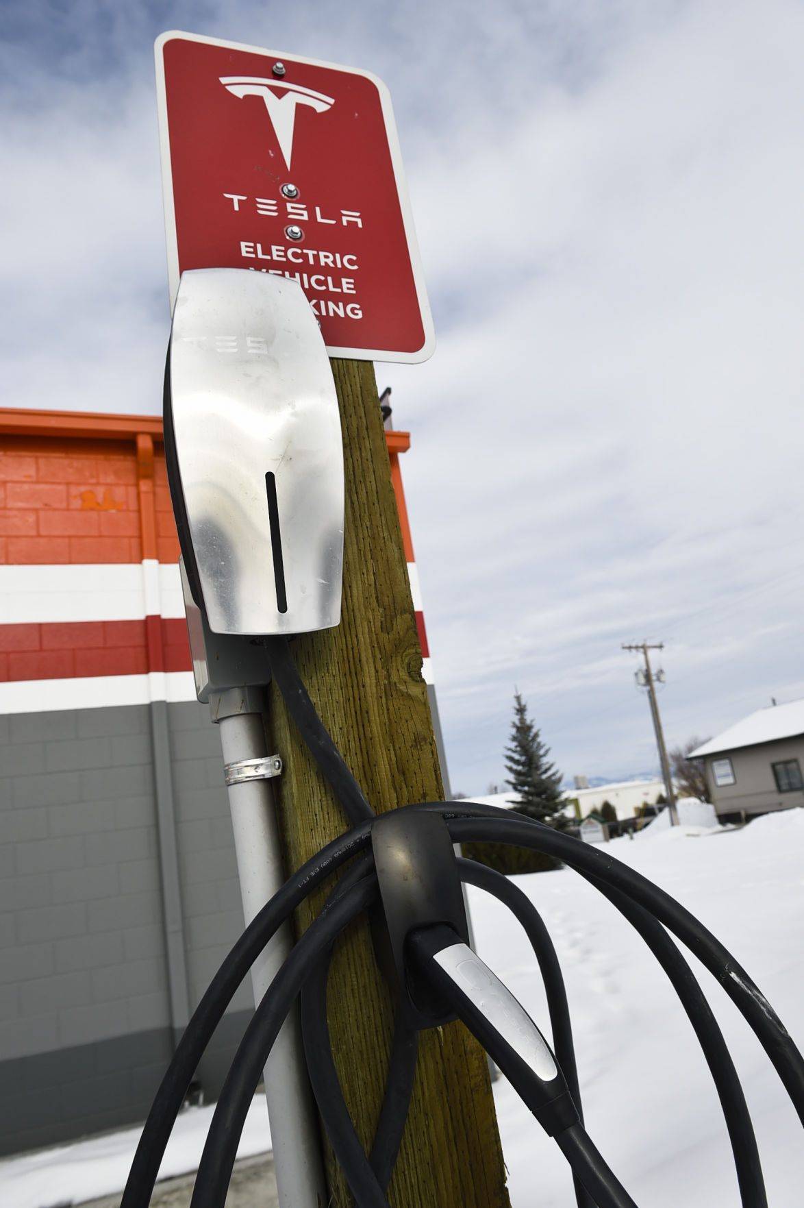 Montana charging stations give electric vehicles room to roam