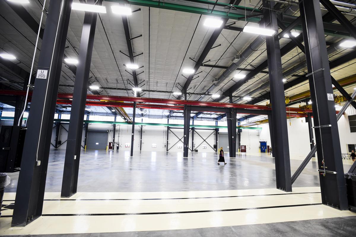 Boeing Helena Expands For Second Time Local Helenair Com Boeing Helena Celebrated A 90 000 Square Foot Expansion On Thursday To Fabricate Titanium Parts For