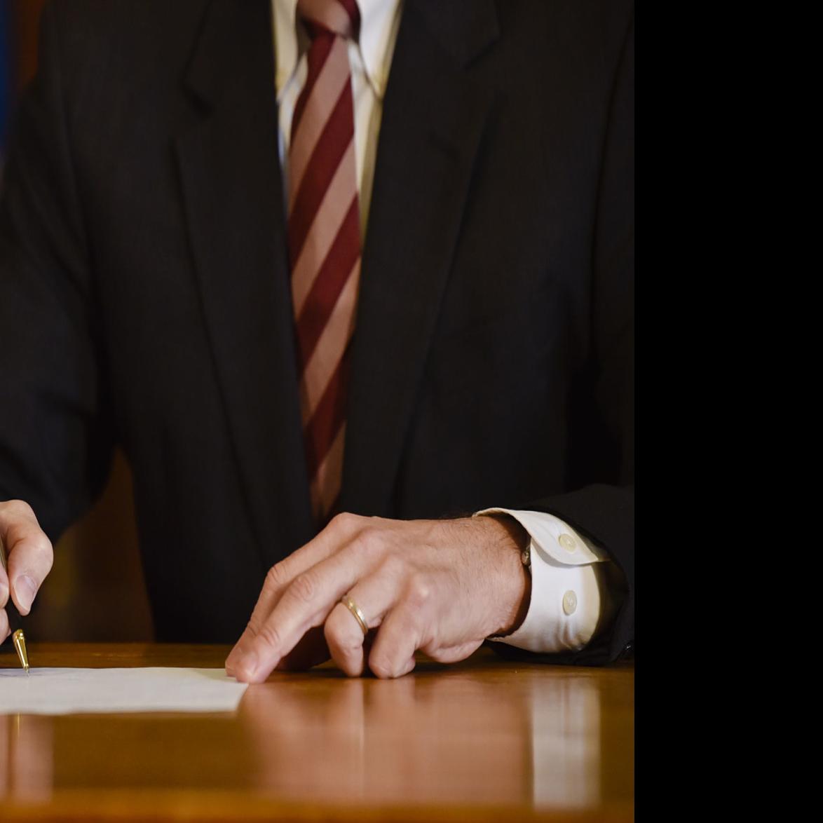 Bullock Appoints 49 Montanans To Statewide Boards And Commissions 406 Politics Helenair Com