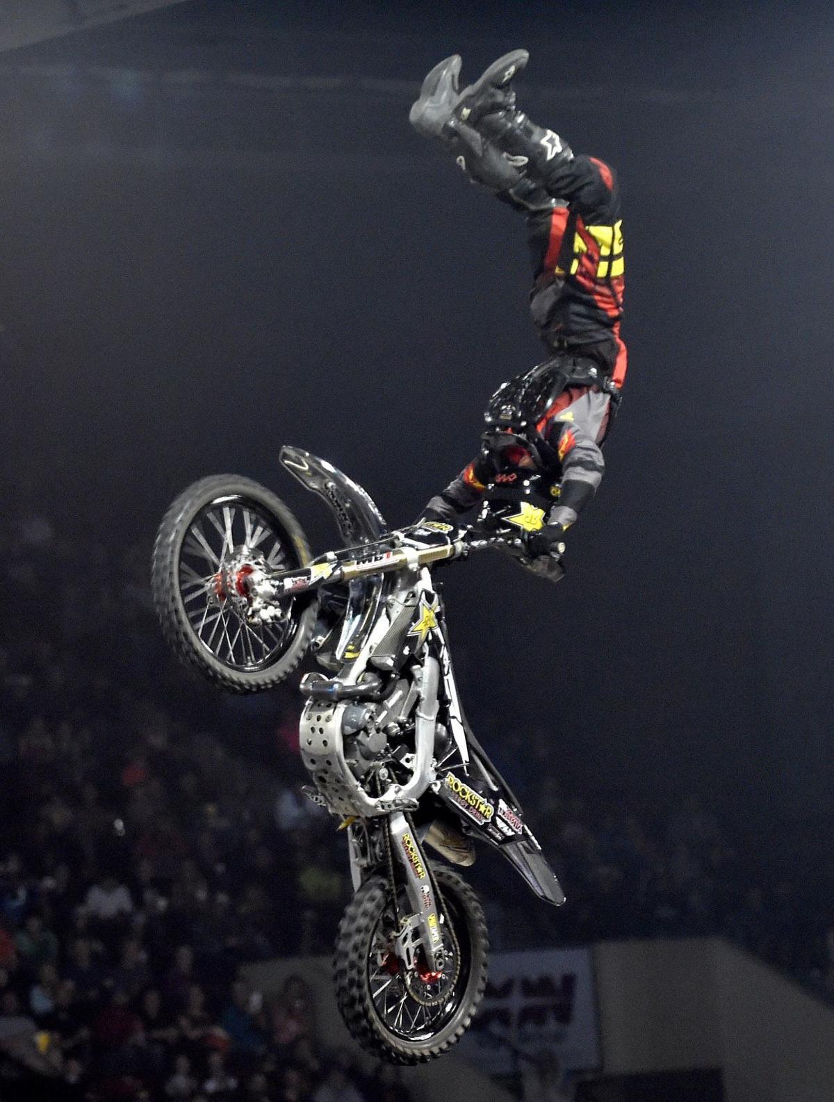 nitro circus streetbike tommy