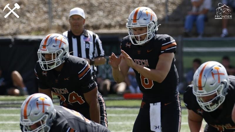 No. 3 football races past Southern Oregon, moves to 4-0