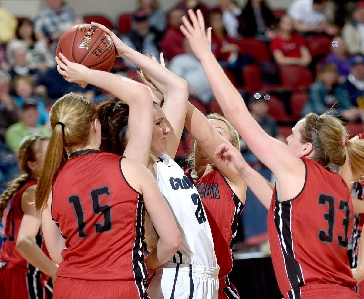 Montana Western Gets High Fives After Deep Sixing Concordia