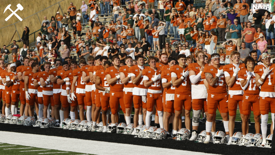 Football leaps to No. 3 in NAIA coaches' top 25