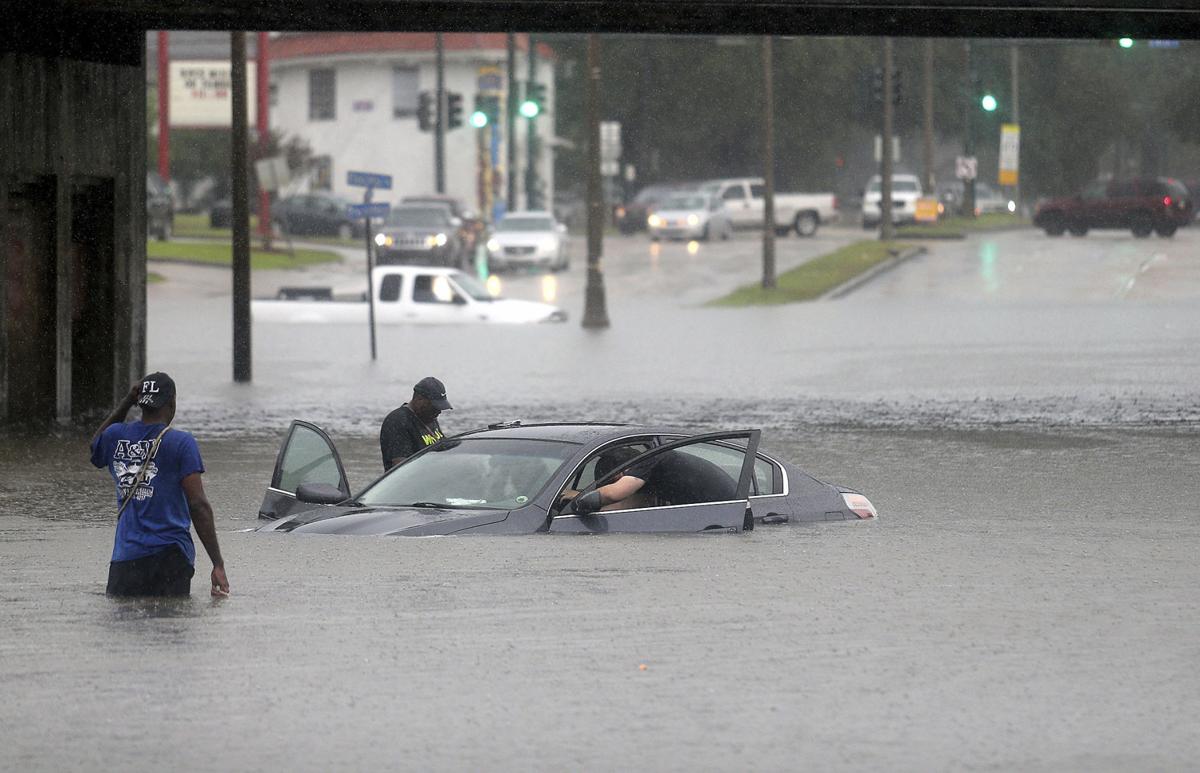 Flooding New Orleans