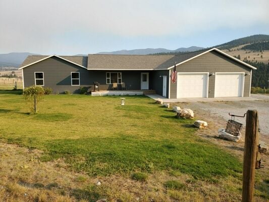 3 Bedroom Home in Jefferson City - $529,000