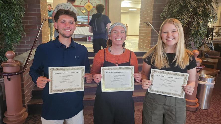 Carroll College Honors Students for Exemplary Service