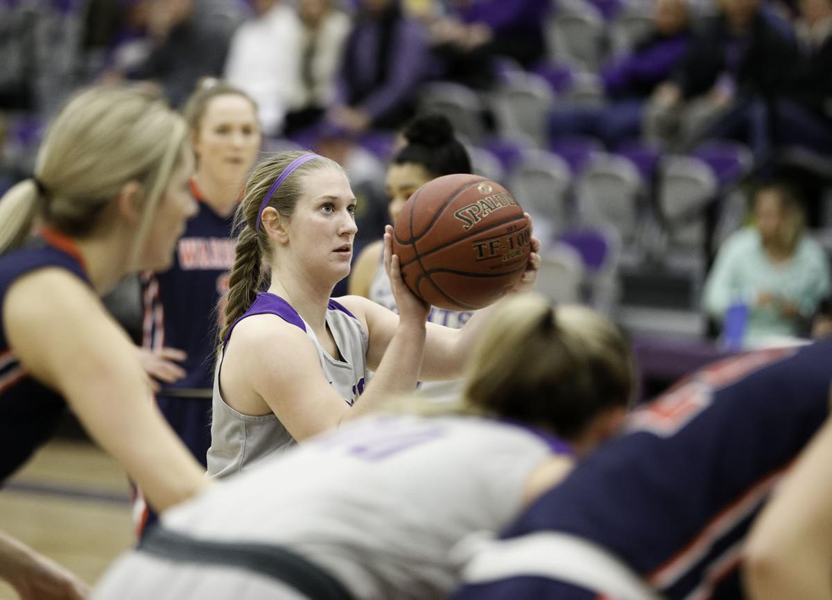 Hannah Dean Propels No 8 Carroll College Women S Basketball Past