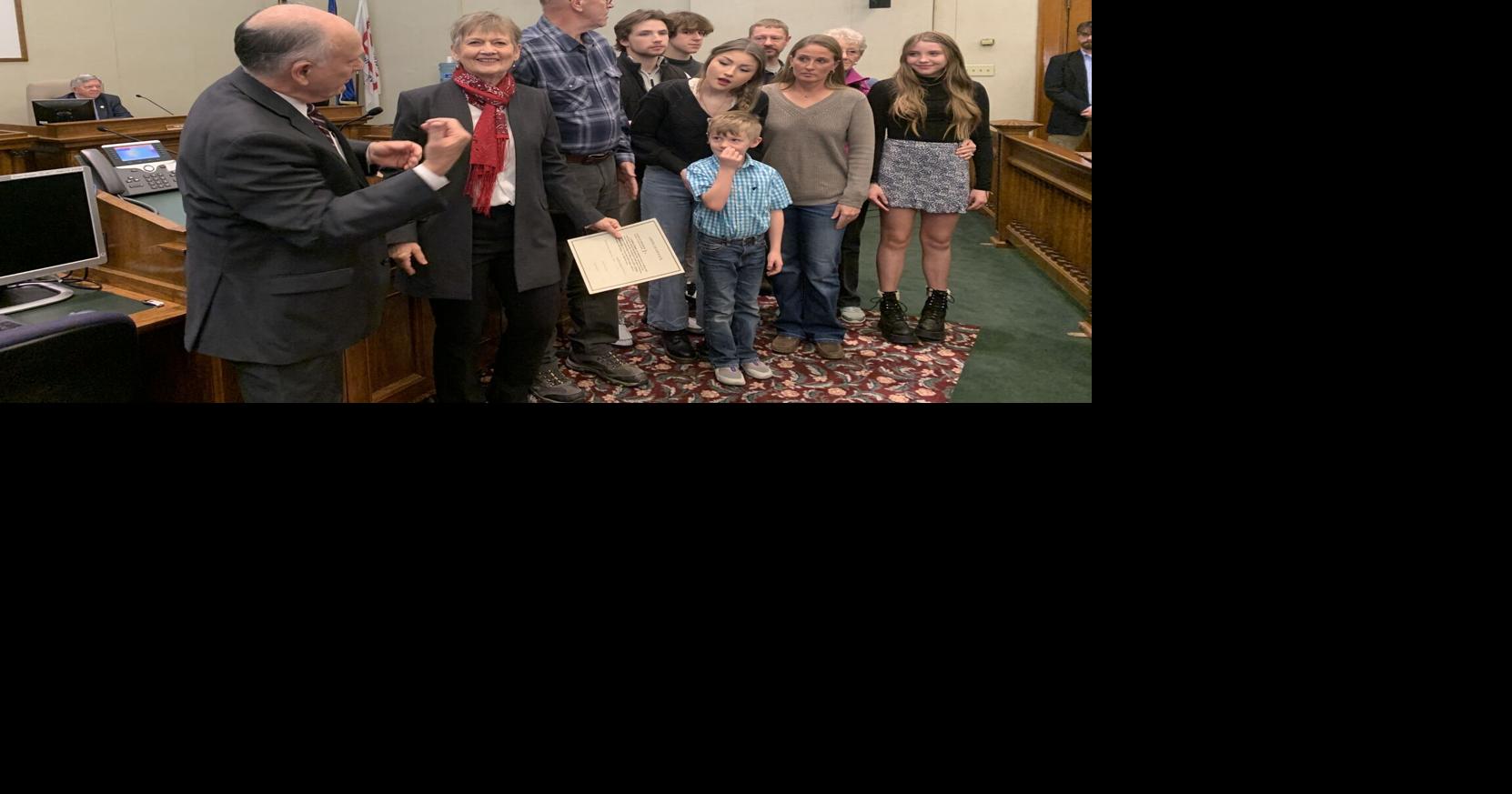 Newly elected Lewis and Clark County officials sworn in