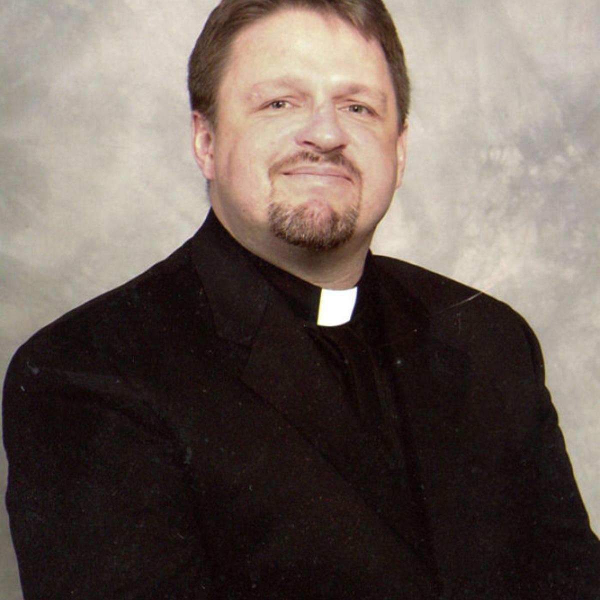 Father Stuart Long | Obituaries | helenair.com