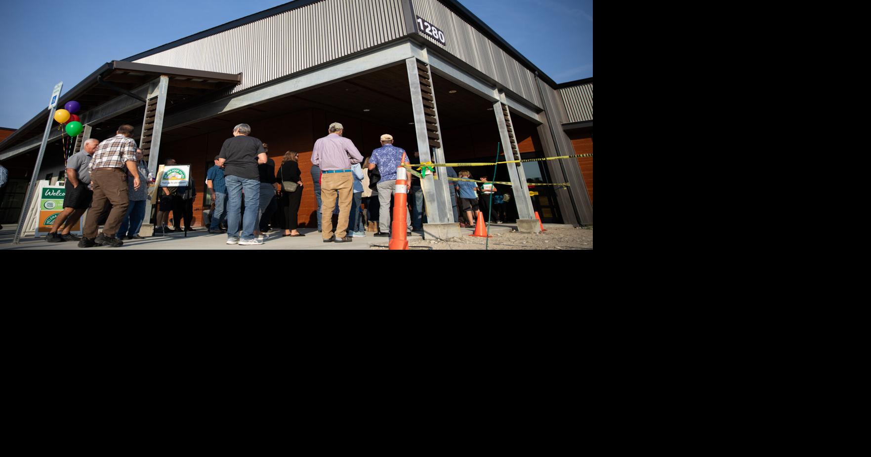 Helena Food Share holds open house for new facility