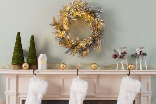 the easiest and best way to decorate your mantel for christmas - Decorating Your Mantel For Christmas the easiest and best way to decorate your mantel for christmas - Decorating Your Mantel For Christmas