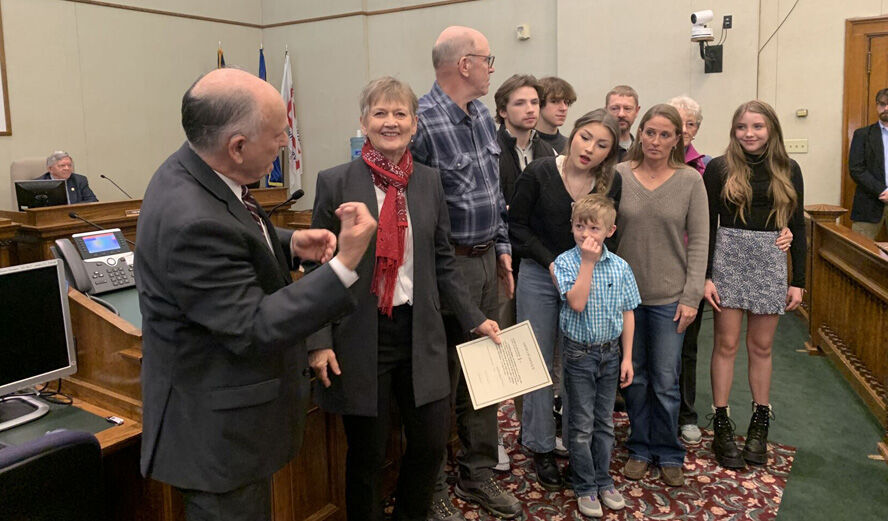 Newly elected Lewis and Clark County officials sworn in
