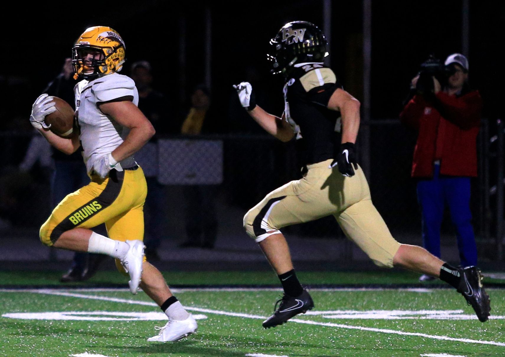 No. 3 Helena Capital Holds Off No. 4 Billings West | Prep Football ...