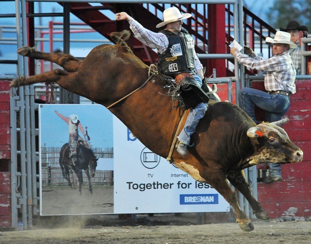 peterson-takes-pbr-crown-on-night-when-bulls-are-too-tough-to-tame