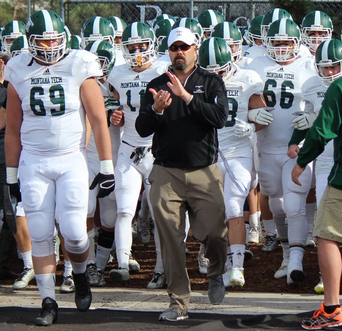 Montana Tech Dickinson State Set For Playoff Battle Helenair Com