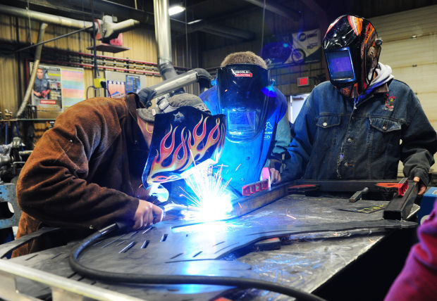 Helena High welding students makes signs for Centennial Park