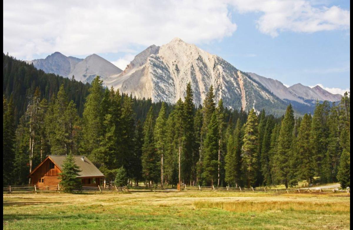 Trapper Cabin Ranch