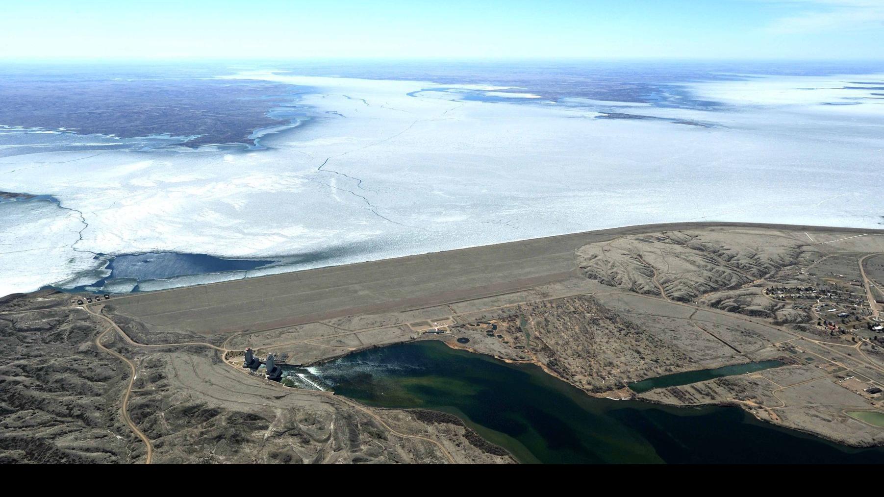 Montana Fishing Report Ice Receding On Fort Peck Reservoir Outdoors Helenair Com