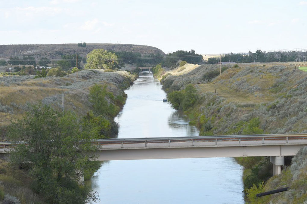 Canal break leaves Sidneyarea farms high and dry
