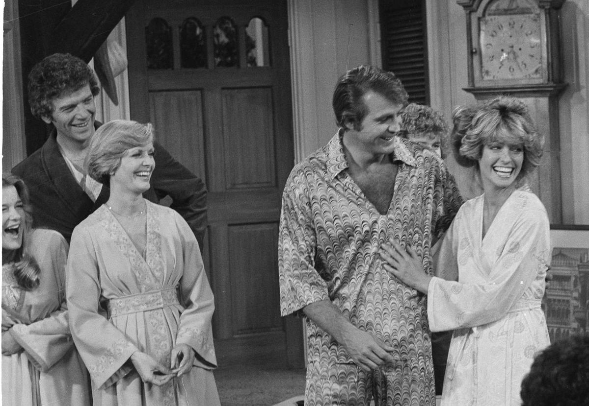Florence Henderson, 1977