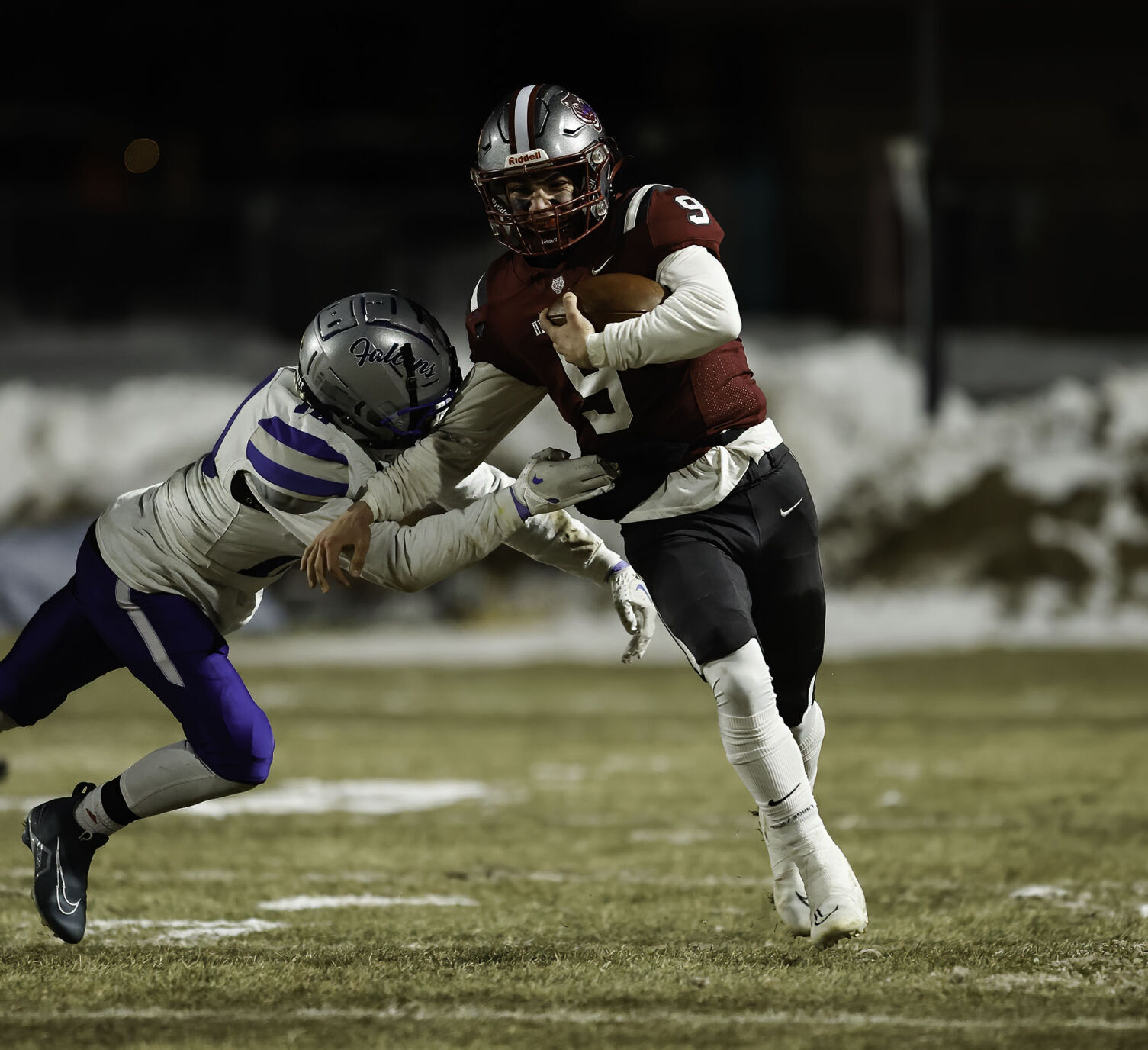Helena High Football Overcomes Freezing Temperatures to Win Fifth Straight Game