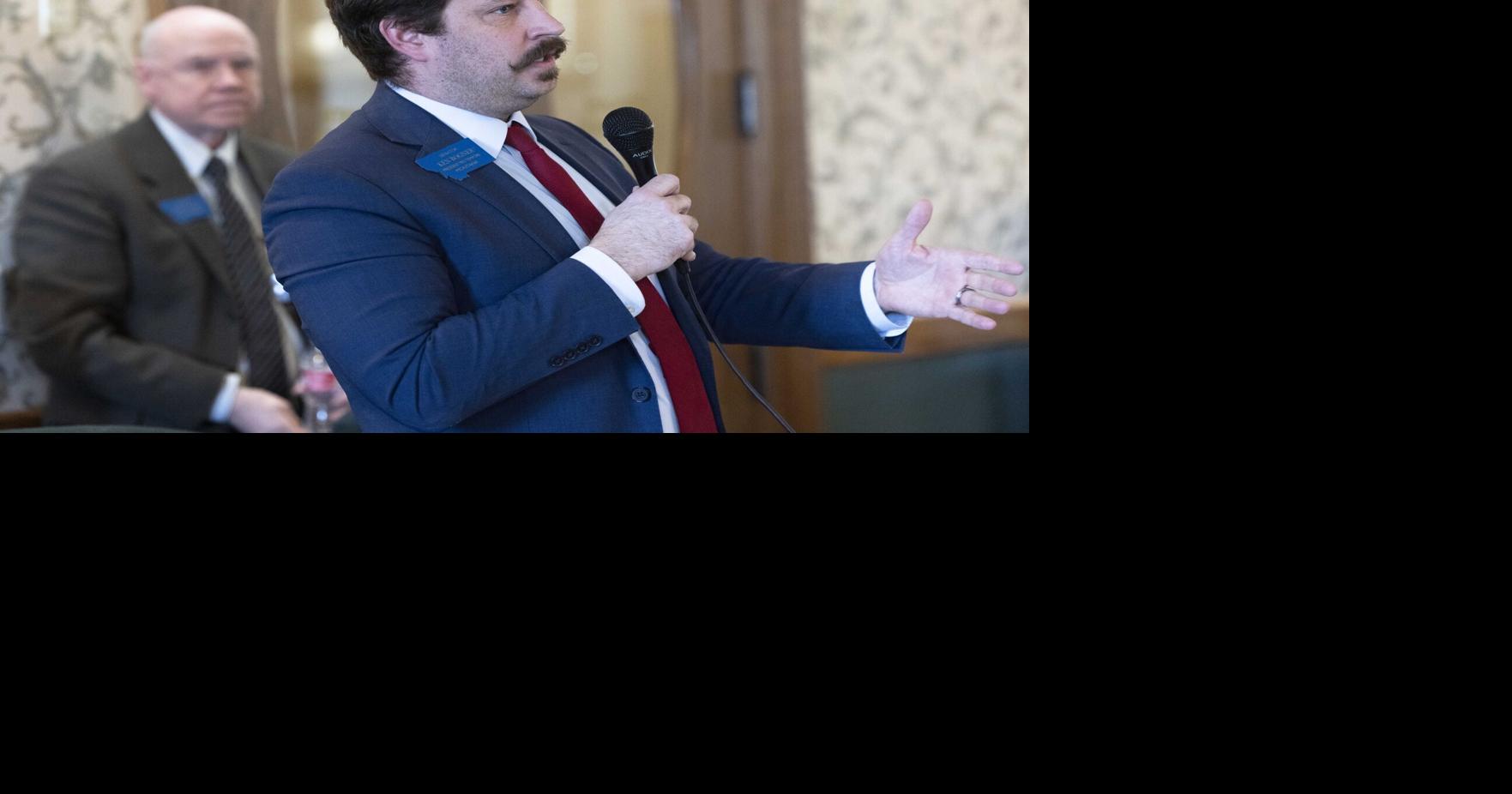 Second-highest ranking state senator takes U.S. Army job