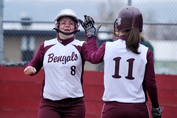 Helena High softball breaks through against Bozeman