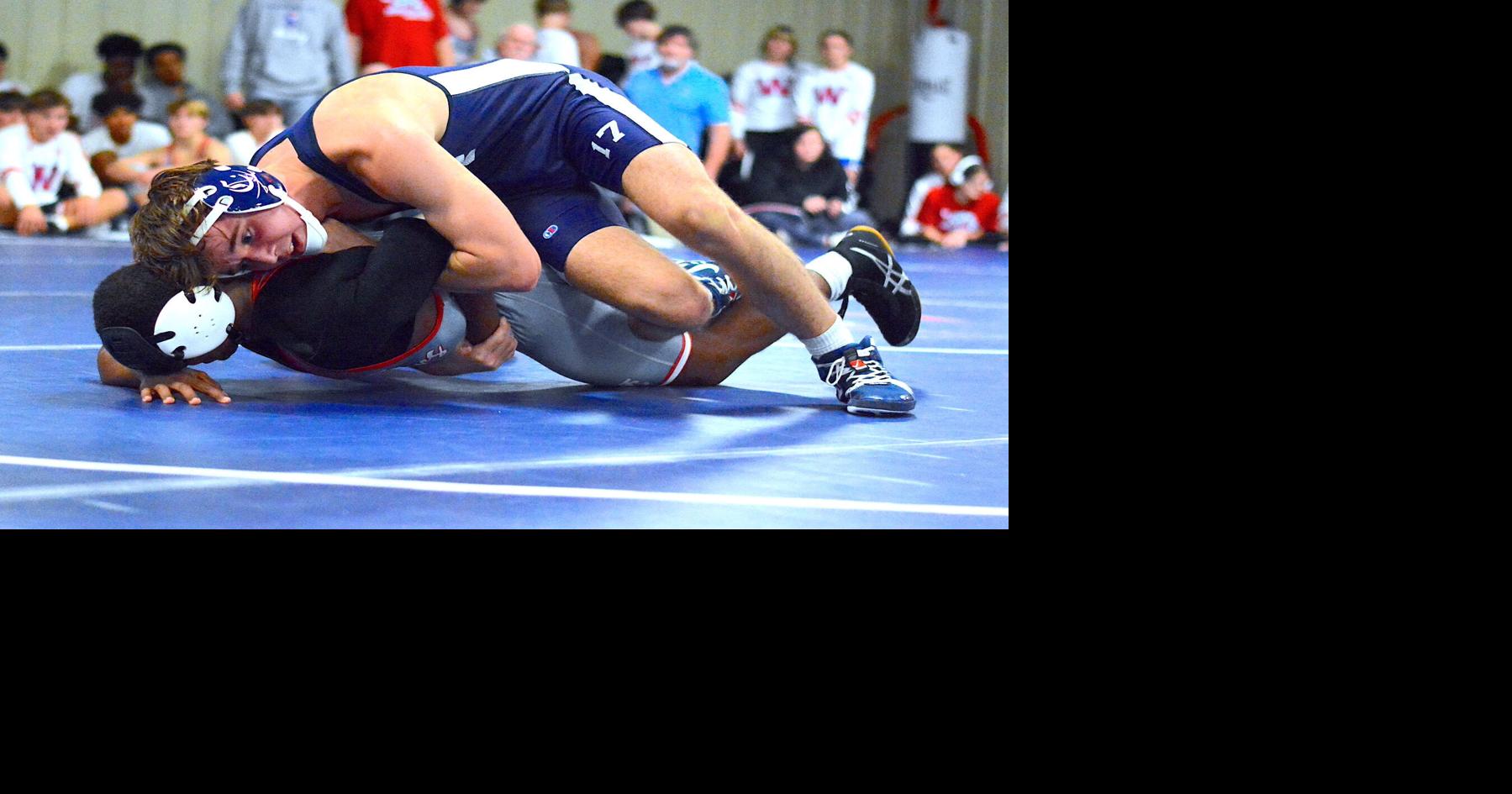 CHS wrestlers medal at holiday tournaments