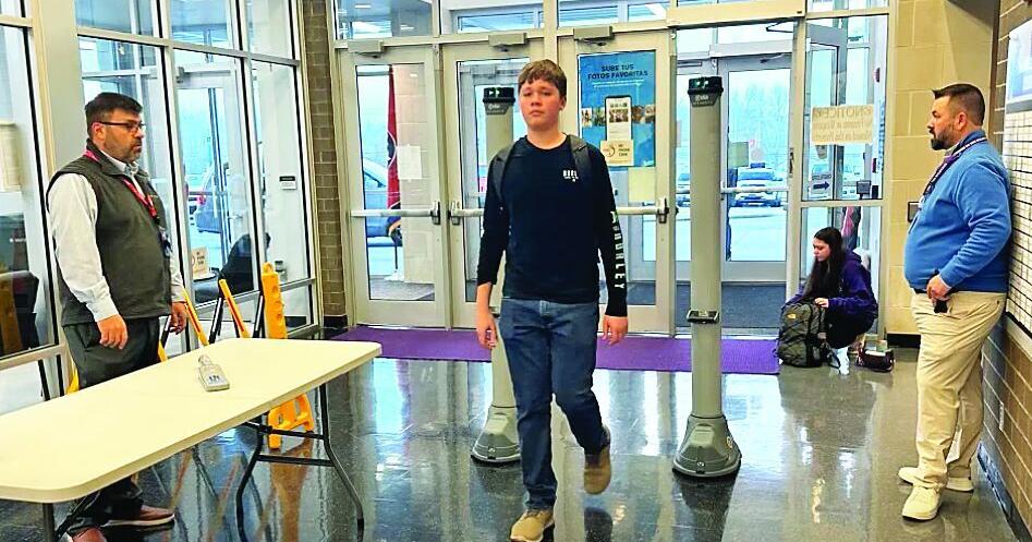 Schools begin pilot program for metal detectors