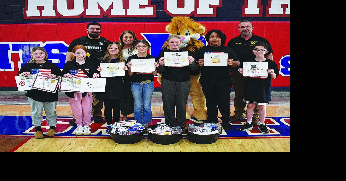 DMS holds D.A.R.E. graduation | Education | herald-citizen.com