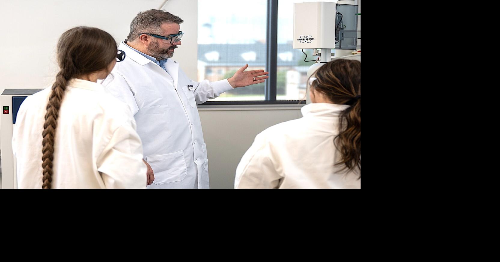 Tennessee Tech chemistry professor honored with statewide teaching award | Education