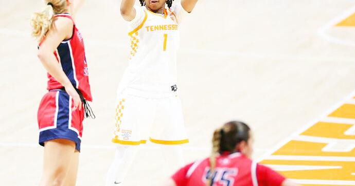 Lady Vols Drain 18 Threes, Dash Past Southern Indiana, 89-44