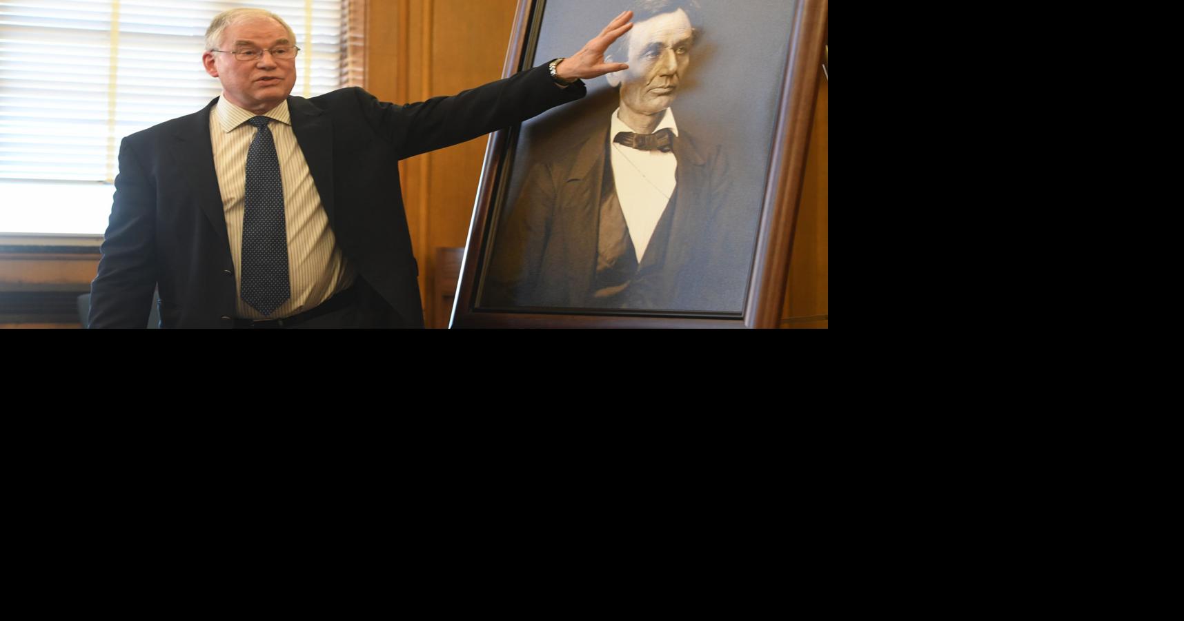 Image of Decatur's most famous lawyer to grace local courtroom